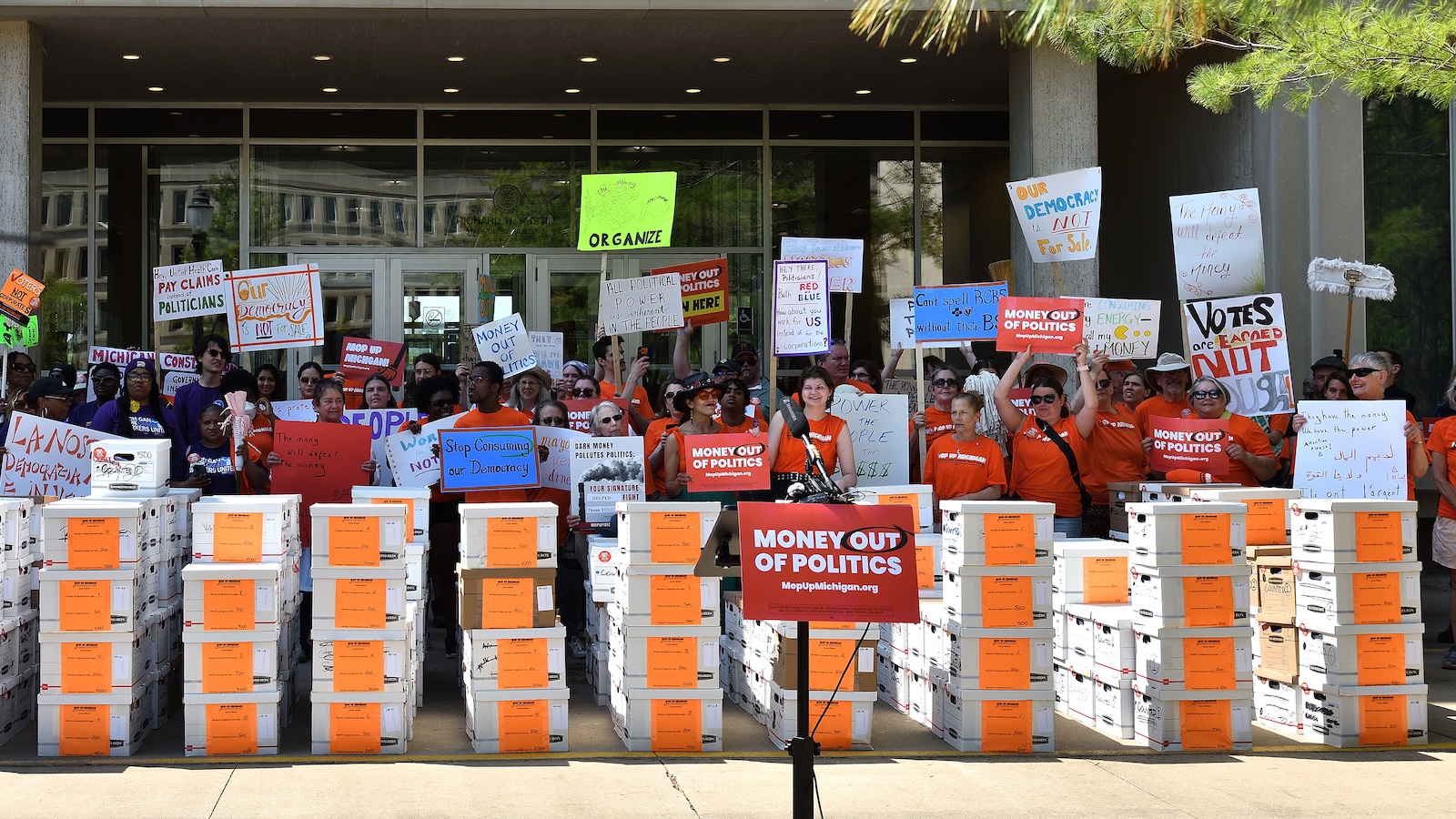High power bills, blackouts land Michigan utilities on the ballot